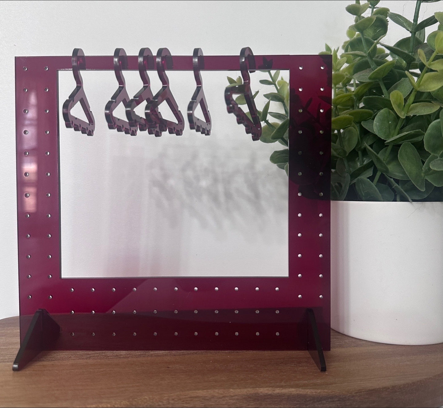 Jewelry display with 6 hangers