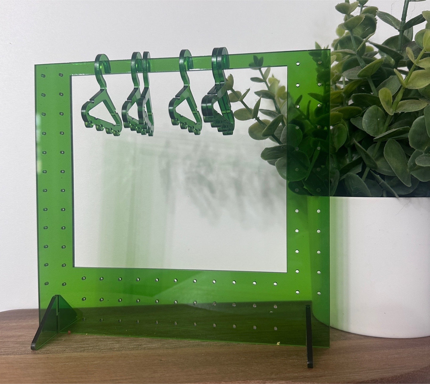 Jewelry display with 6 hangers