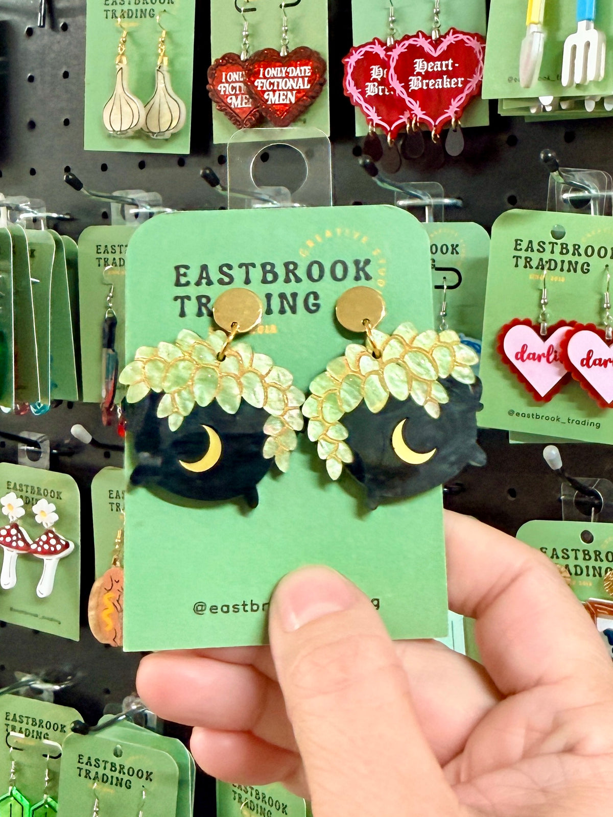 Plant cauldron earrings