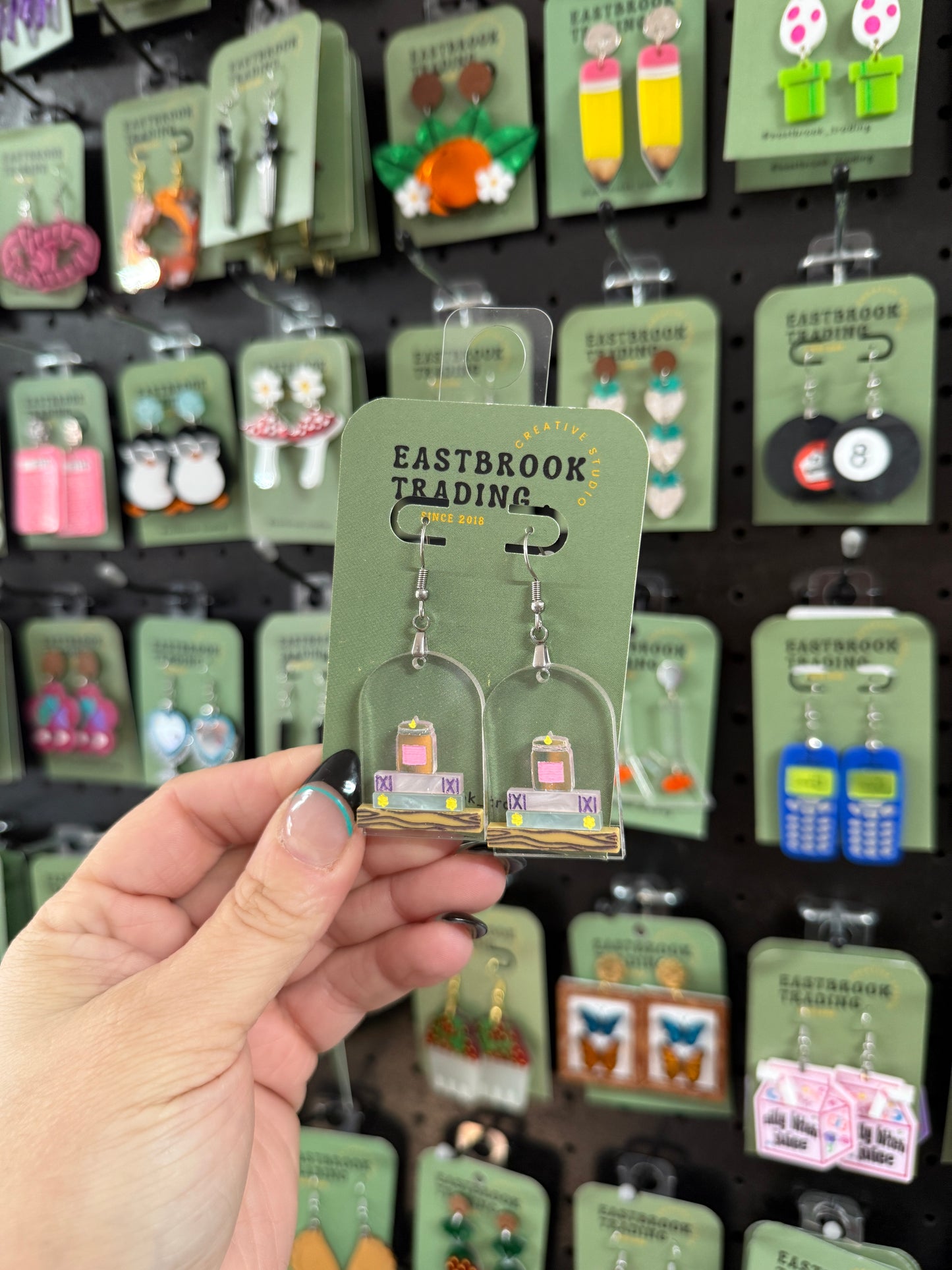 Cozy Shelf Earrings