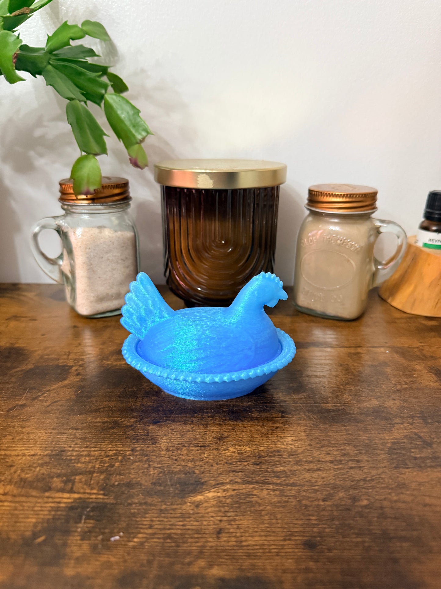 Hen on a nest trinket dish