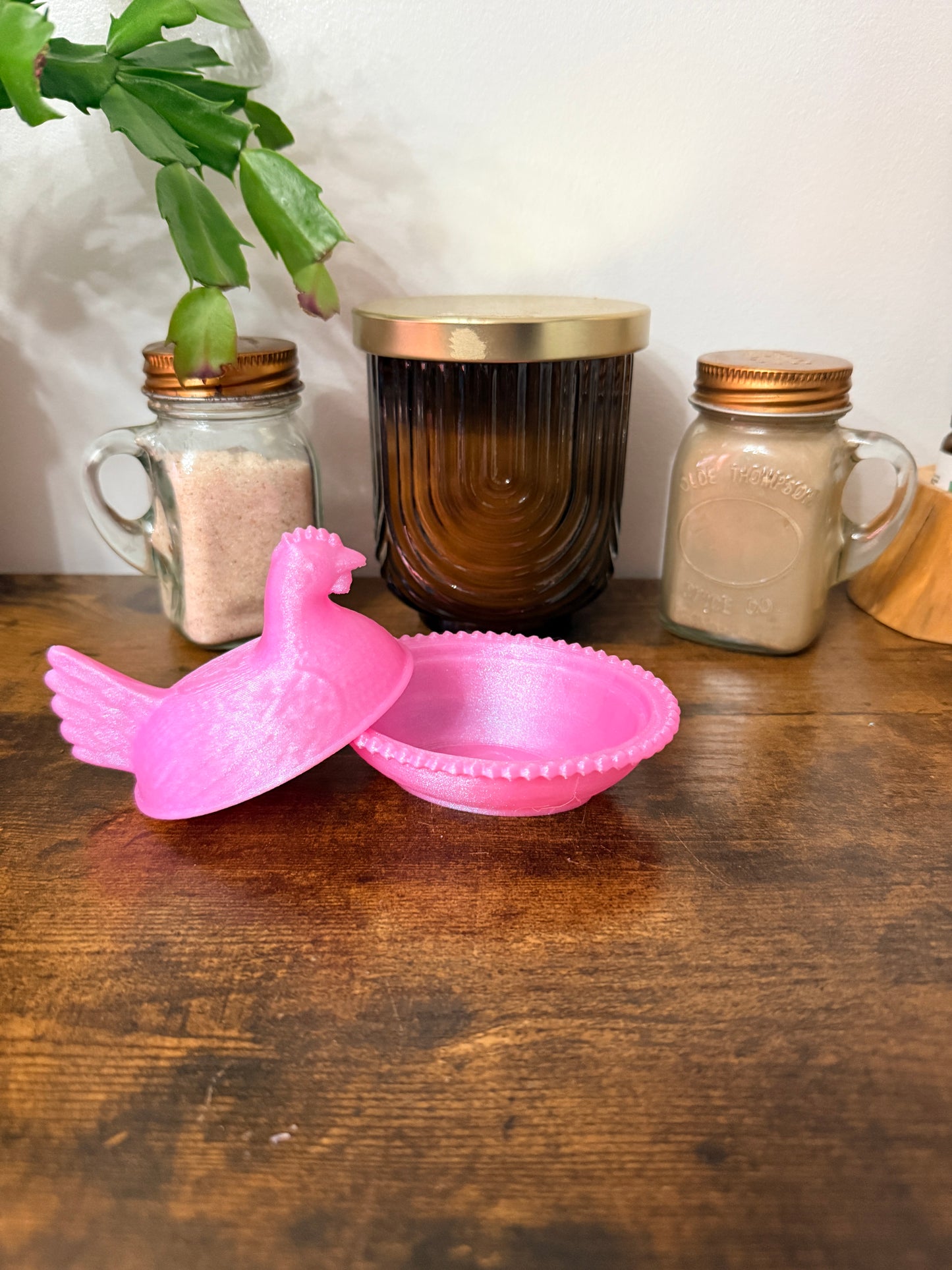 Hen on a nest trinket dish