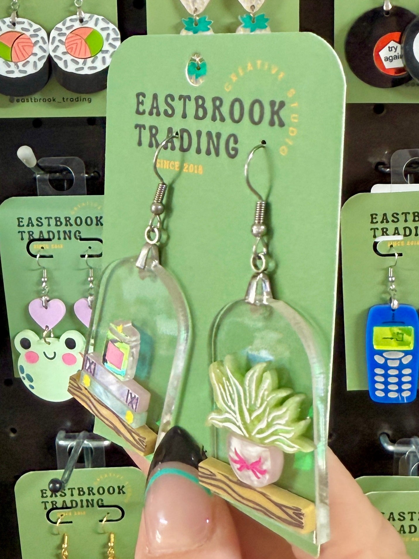 Cozy Shelf Earrings