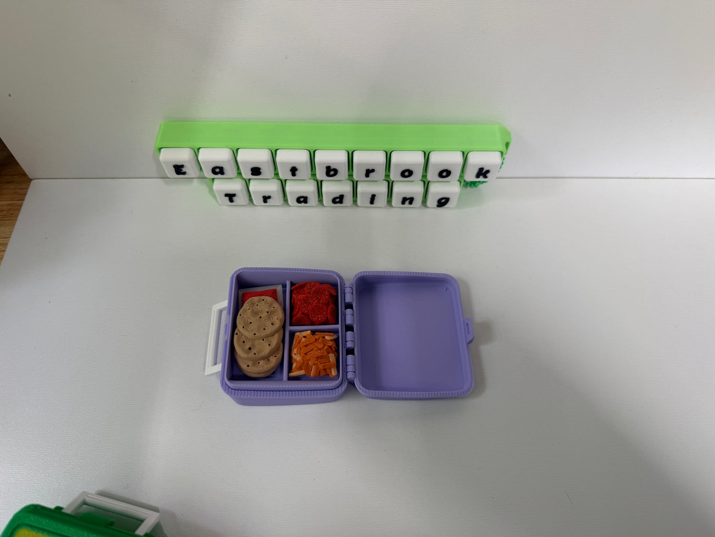 Lunch box clickers